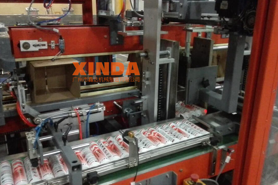 玻璃膠產(chǎn)品使用全自動(dòng)開(kāi)箱機(jī)、裝箱機(jī)、封箱機(jī)包裝流水線(xiàn)案例