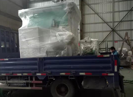 真空大米裝箱機供應(yīng)18924580301""